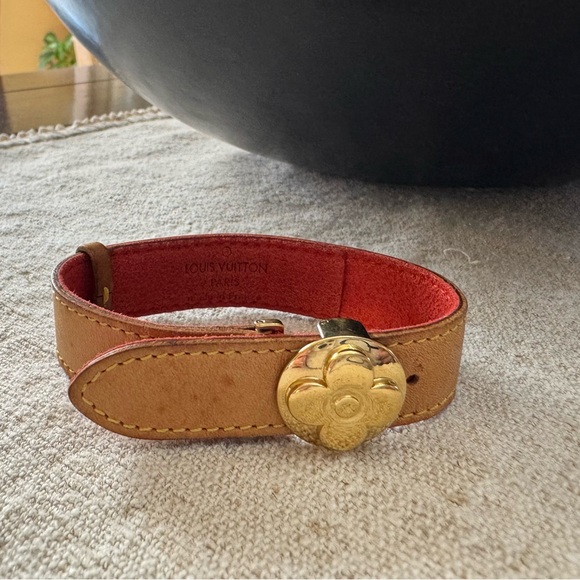 Louis Vuitton Jewelry - Louis Vuitton Fleur Good Luck Bracelet
